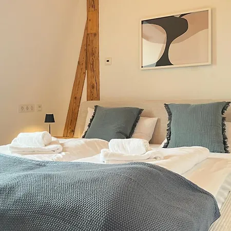 Ludwigshome Luxus - Zentral, 95qm, Whirlpool, Balkon, Smart Tv Appartement