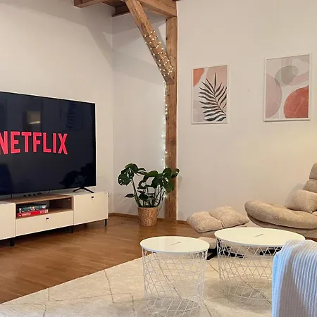 Appartement Ludwigshome Luxus - Zentral, 95qm, Whirlpool, Balkon, Smart Tv Ludwigsbourg